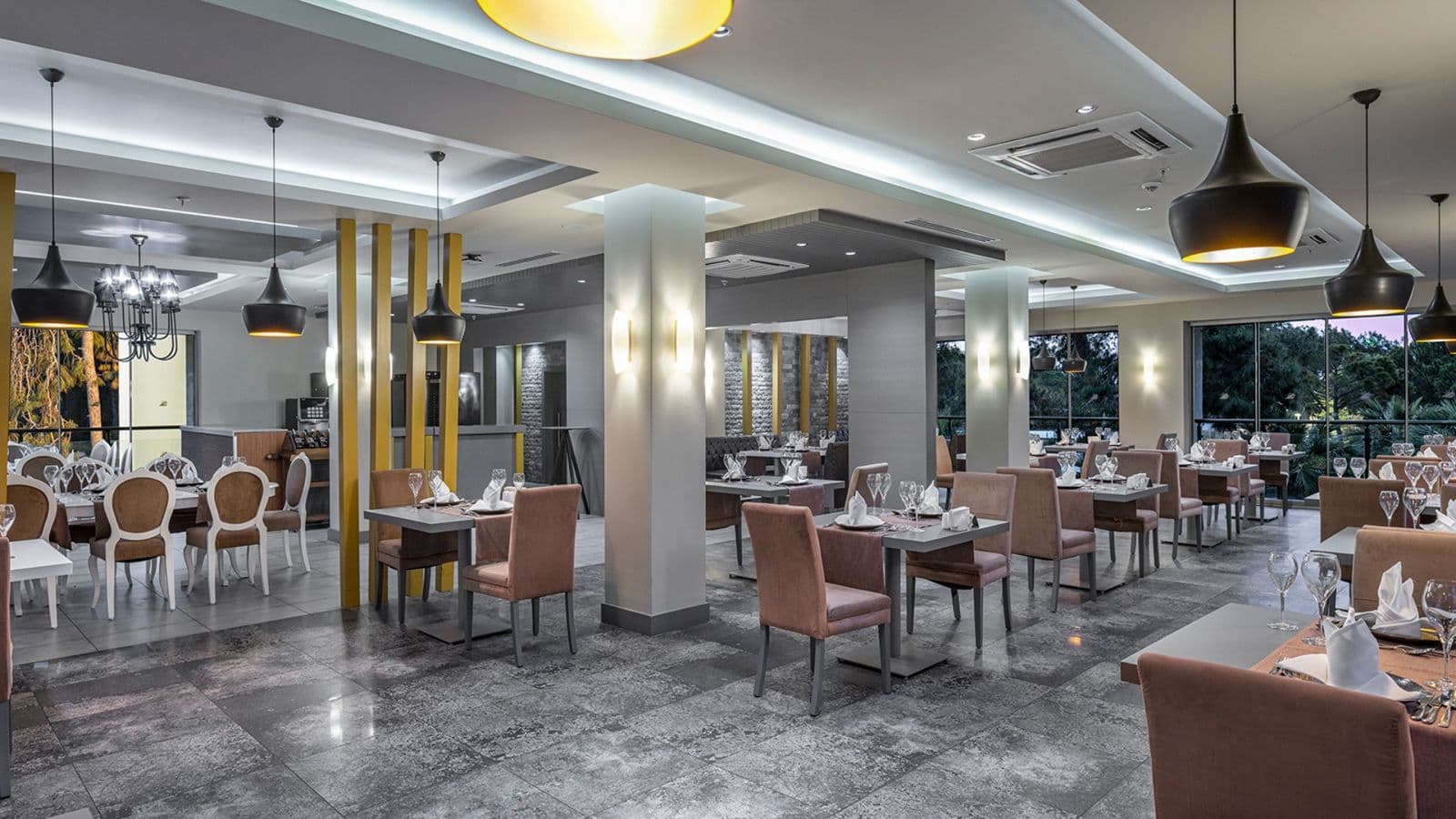 Dining – photo 1