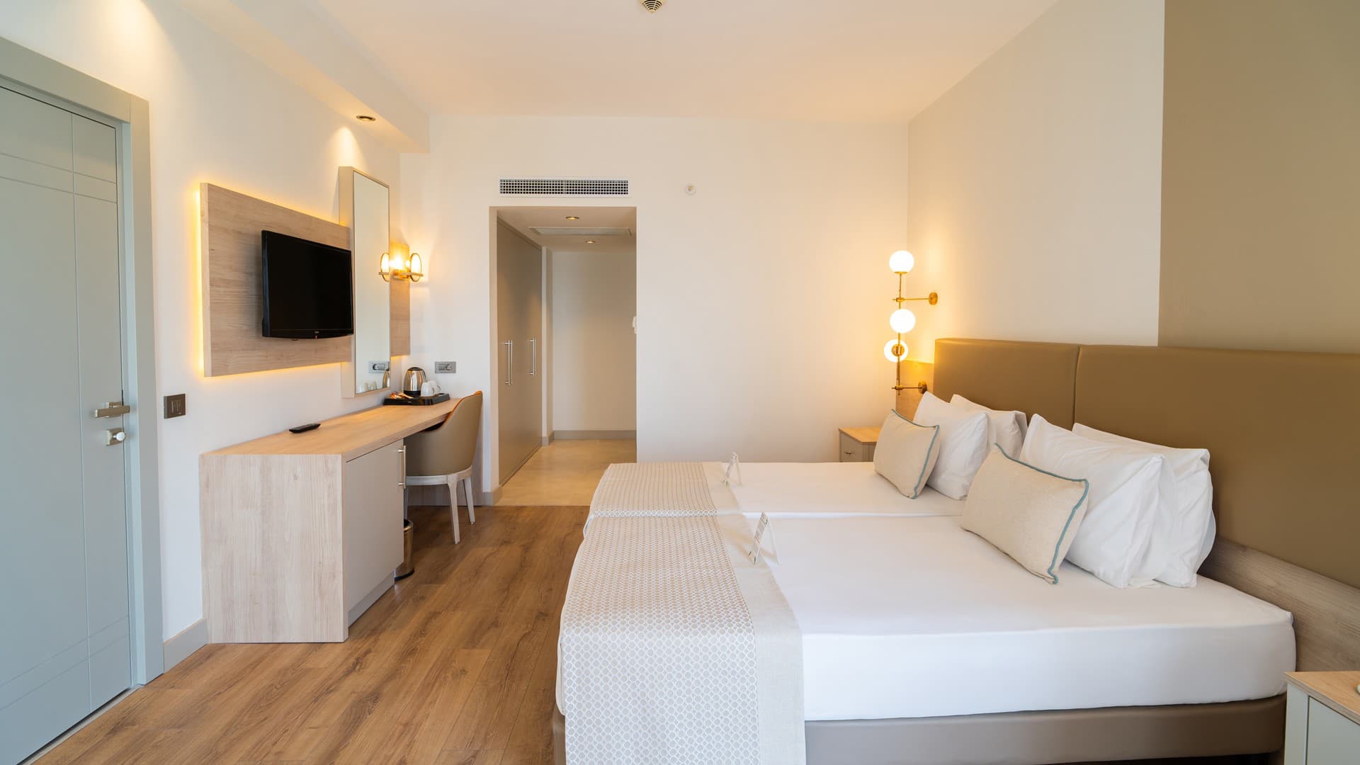 Deluxe Aile Odaları 9